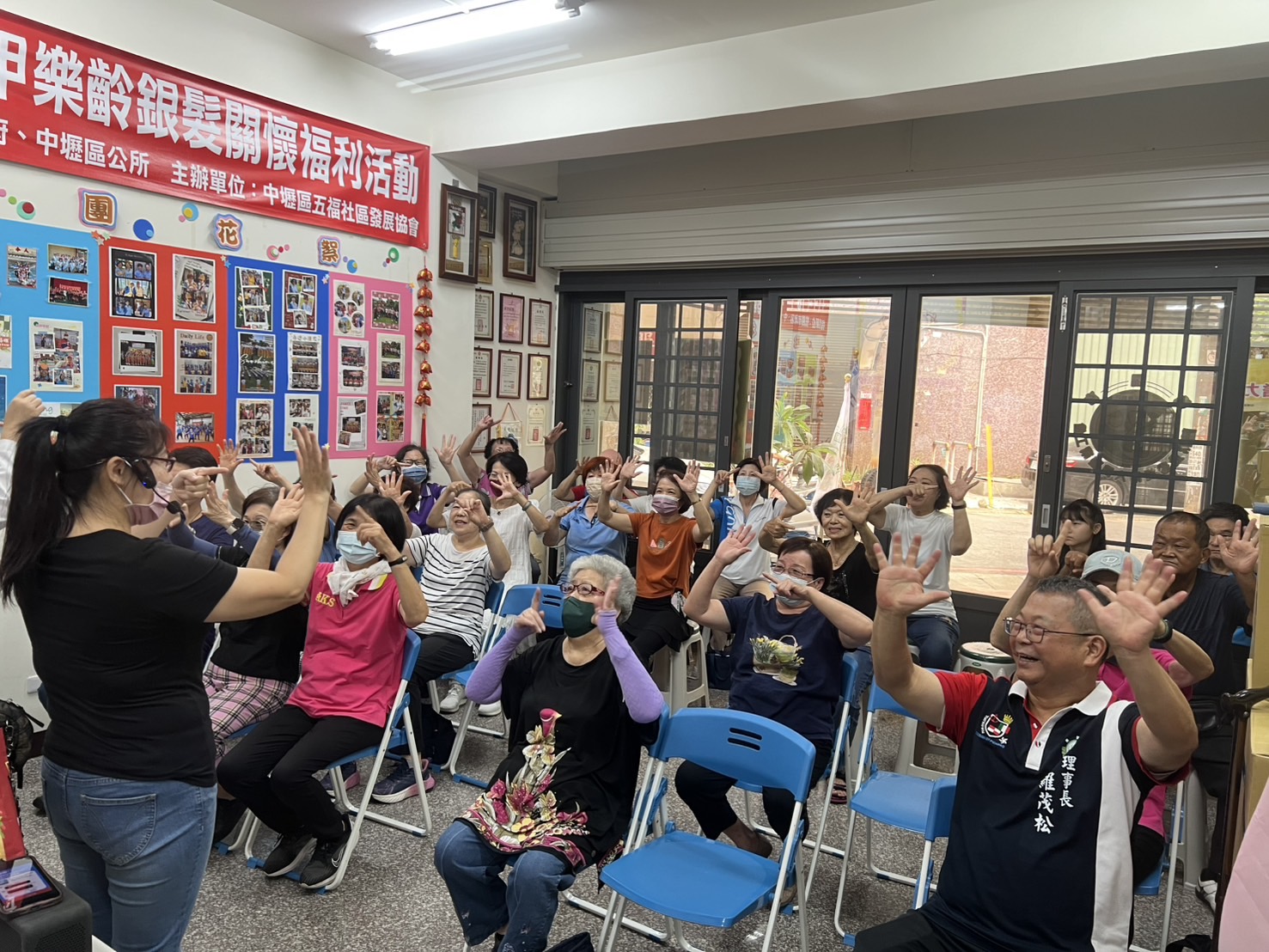 地點:五福社區發展協會 主講:藍敏菁護理師 主題:預防延緩系列課程-食物偵探大揭秘