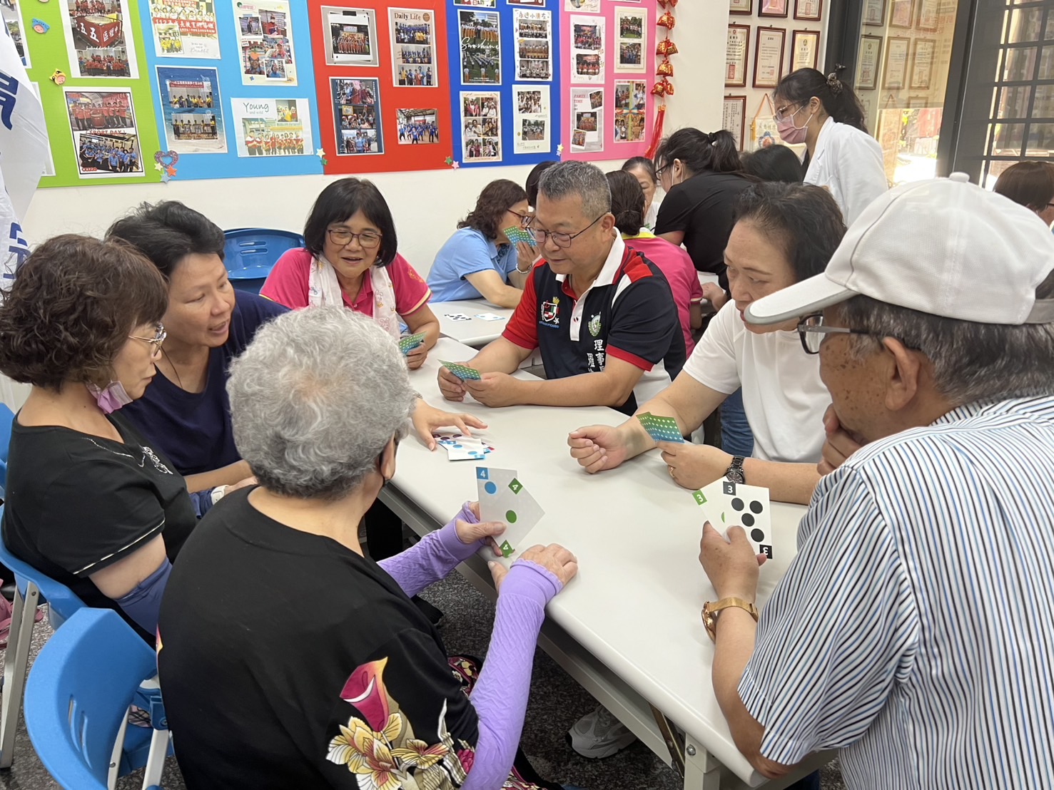 地點:五福社區發展協會 主講:藍敏菁護理師 主題:預防延緩系列課程-食物偵探大揭秘